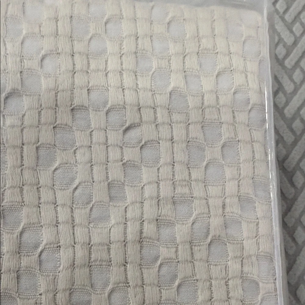 Haven 72”x 86”Diamond Shower Curtain in Lunar Rock Light Grey Soft Cotton BNWT